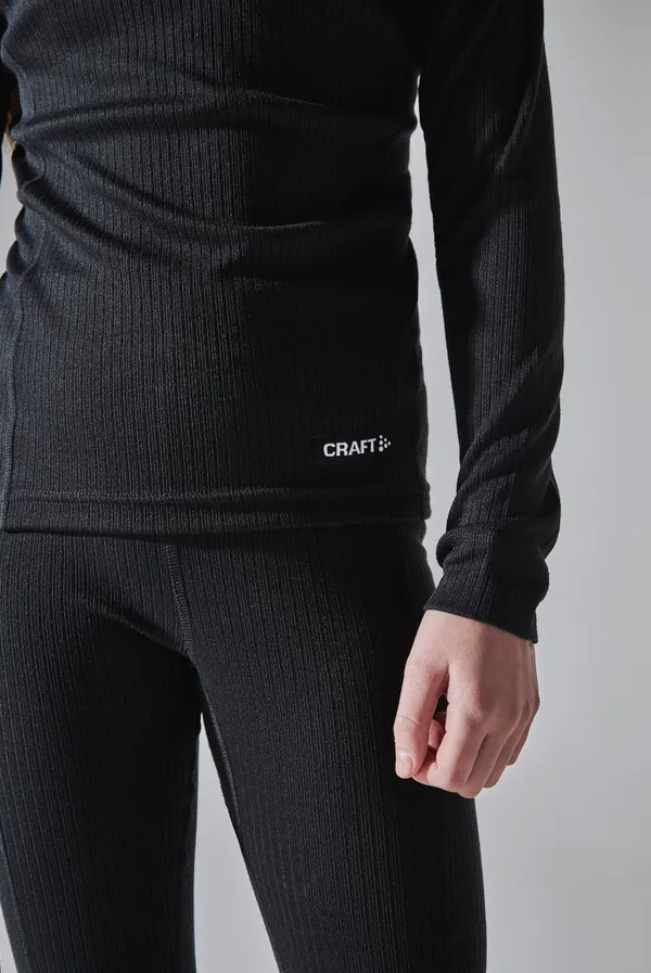 1909713-999000_CORE Dry Baselayer Set_Closeup4.jpg